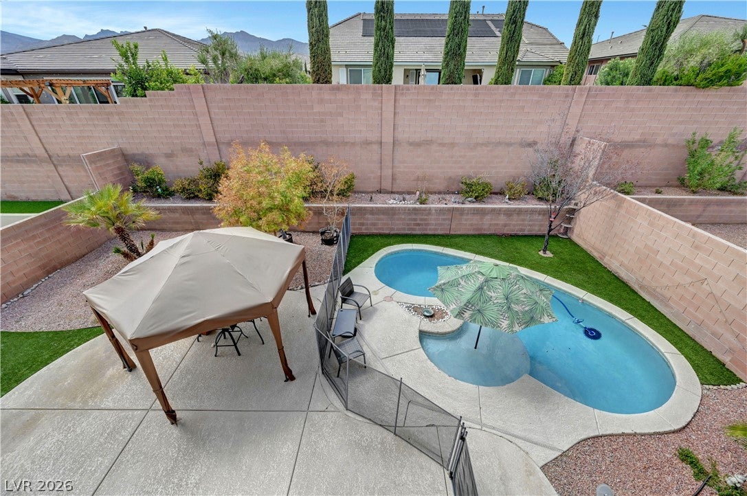 6937 Benson Ferry Street