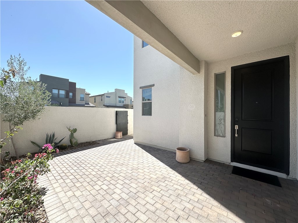 513 Monarch Ridge Court
