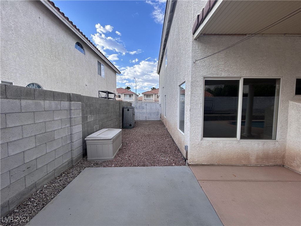 577 Leap Frog Avenue, Las Vegas, Nevada image 4