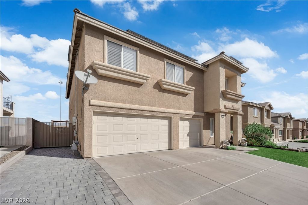 Photo of 1134 Blitzen Drive, Henderson, NV 89012 (MLS # 2764273)
