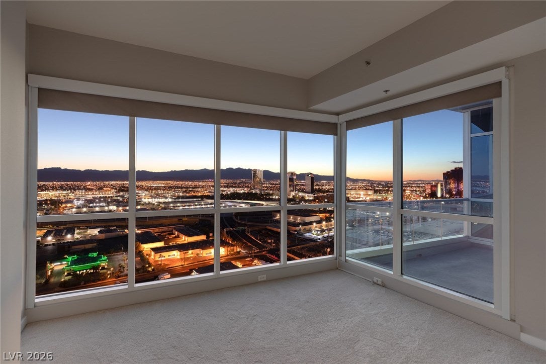 4575 DEAN MARTIN Drive 2508