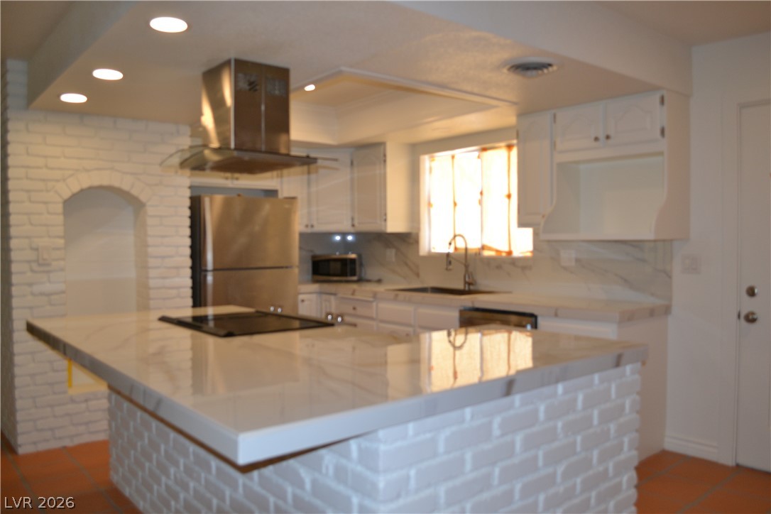 3653 Algonquin Drive