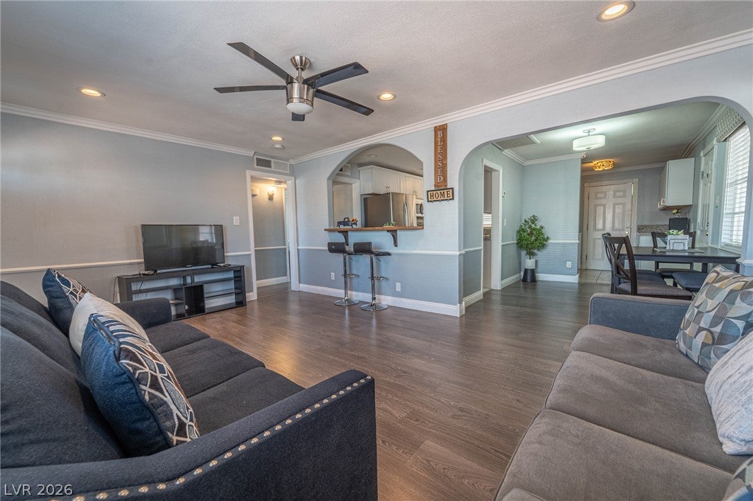 2101 Santa Paula Drive