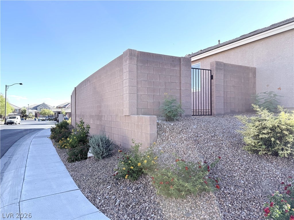 10229 Pine Ridge Peak Avenue