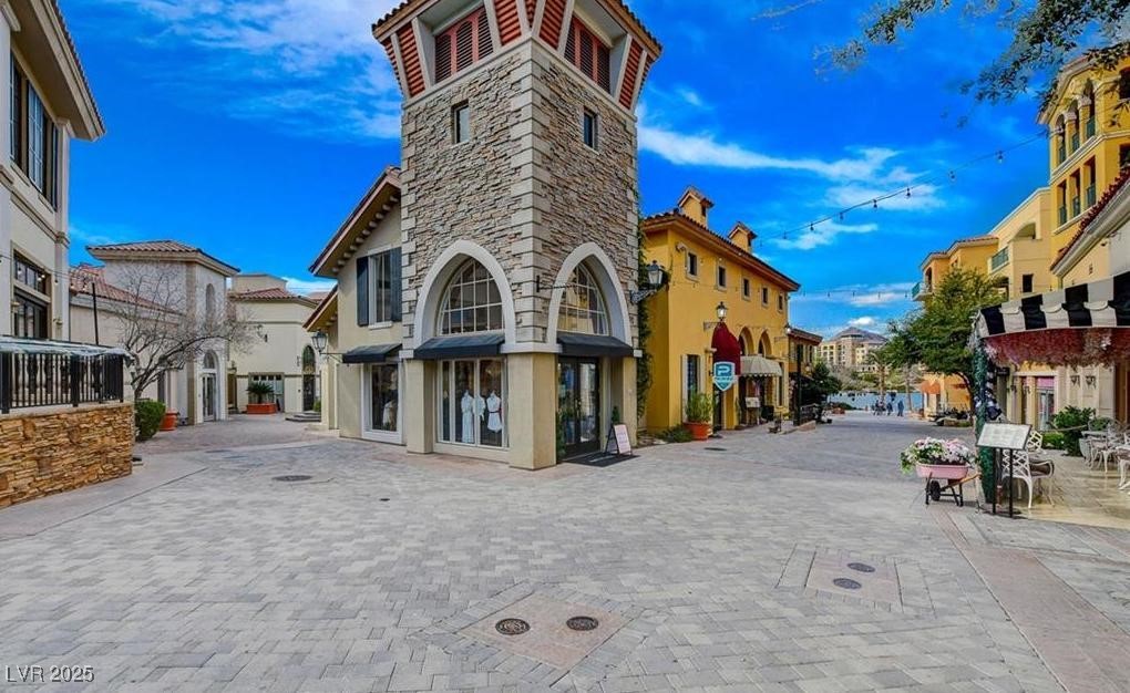 Henderson, Nevada 89011, United States, 3 Bedrooms Bedrooms, ,3 BathroomsBathrooms,Residential,Active,189233