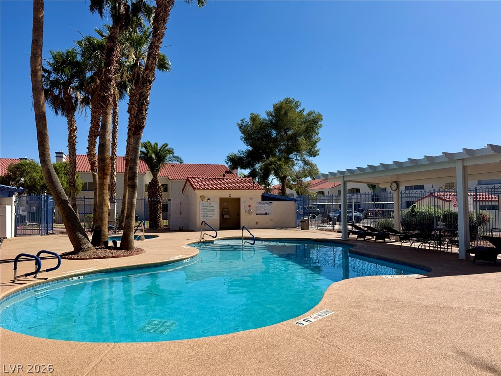 2725 S Nellis Boulevard 2074