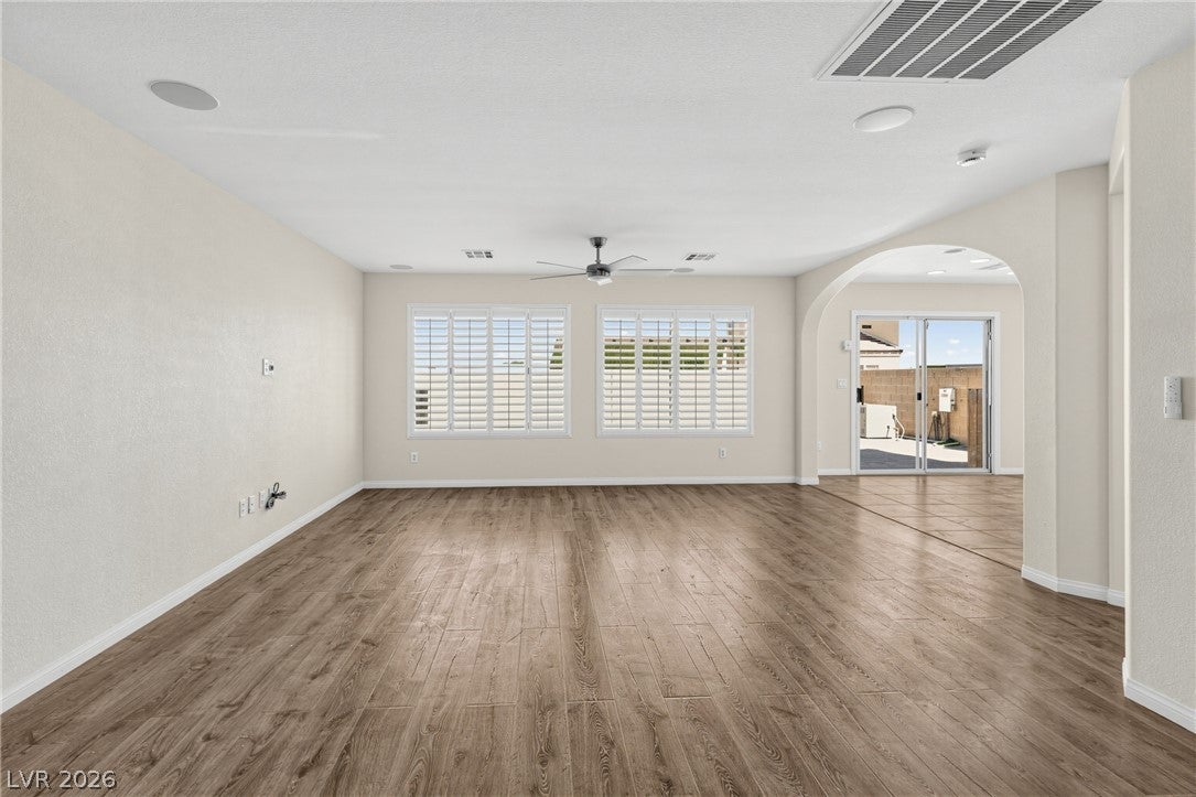 9060 Cedar Door Avenue