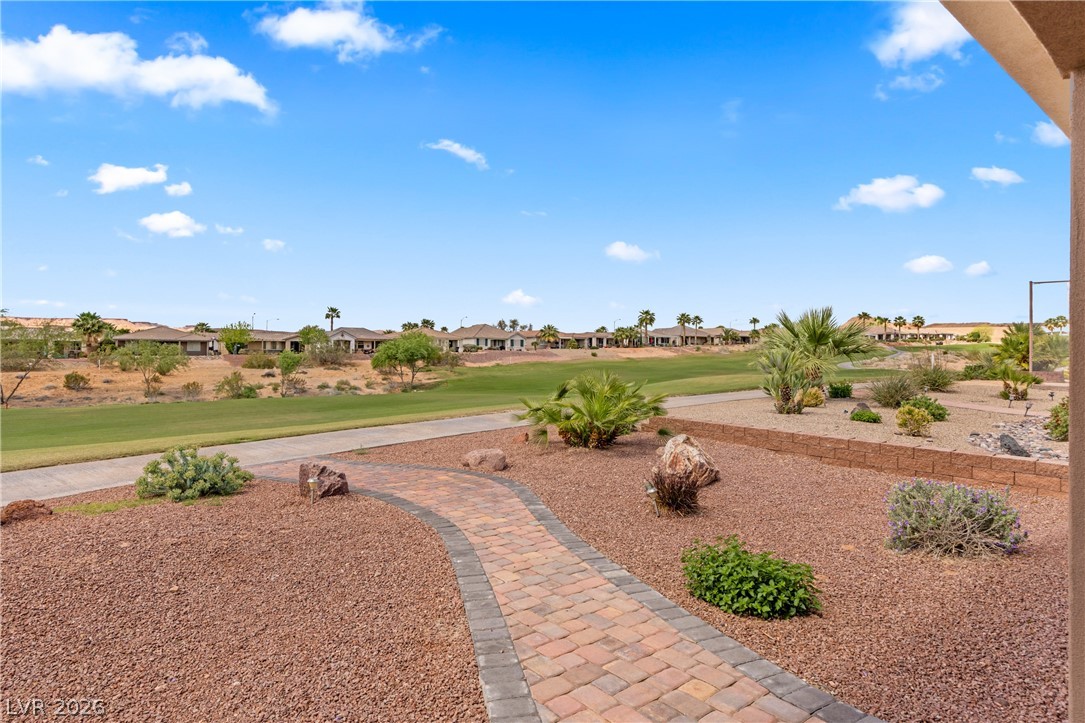1355 Huntington HTS Heights