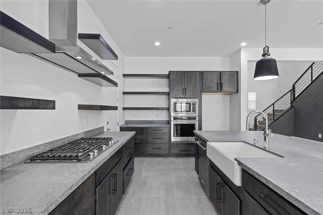 10167 Bismarck Palms Avenue