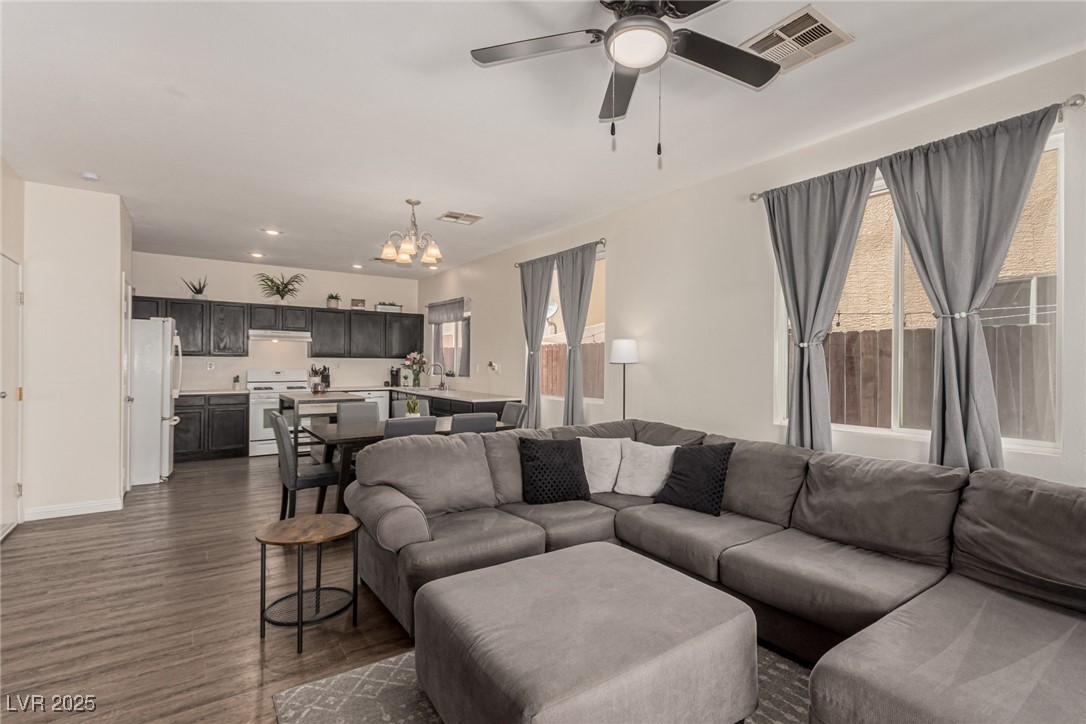 4622 English Lavender Avenue