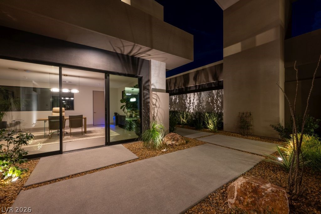 12 Chisel Crest Court