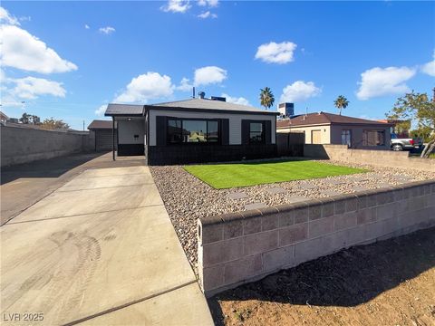 Photo of 415 W Atlantic Avenue, Henderson, NV 89015 (MLS # 2742191)