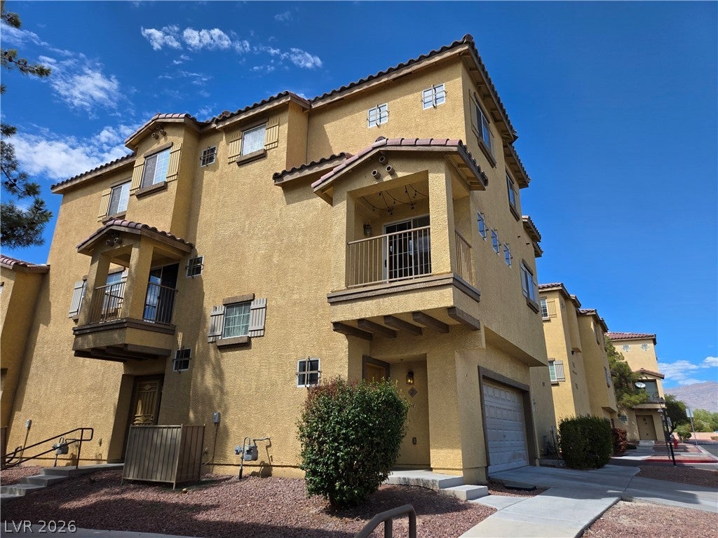5935 Nuevo Leon Street 2
