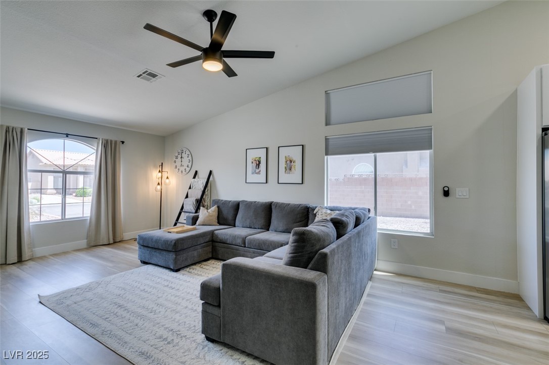1673 Golden Vista Drive, Las Vegas, Nevada image 12