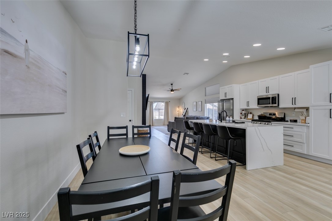 1673 Golden Vista Drive, Las Vegas, Nevada image 23