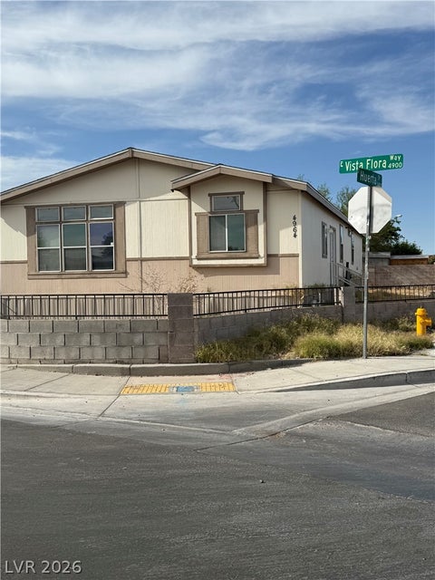 Mobile Home For Rent - 4964 Vista Flora Way<br/> Clark County, Las Vegas, NV 89121