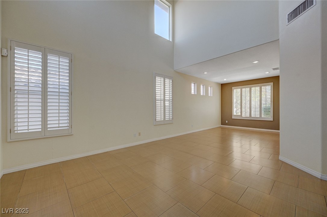 3034 Scenic Valley Way, Henderson, Nevada image 7