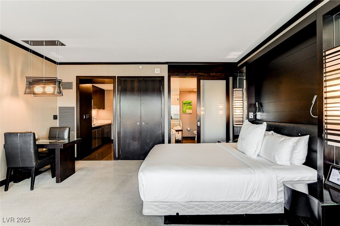 2600 W Harmon Avenue 9015