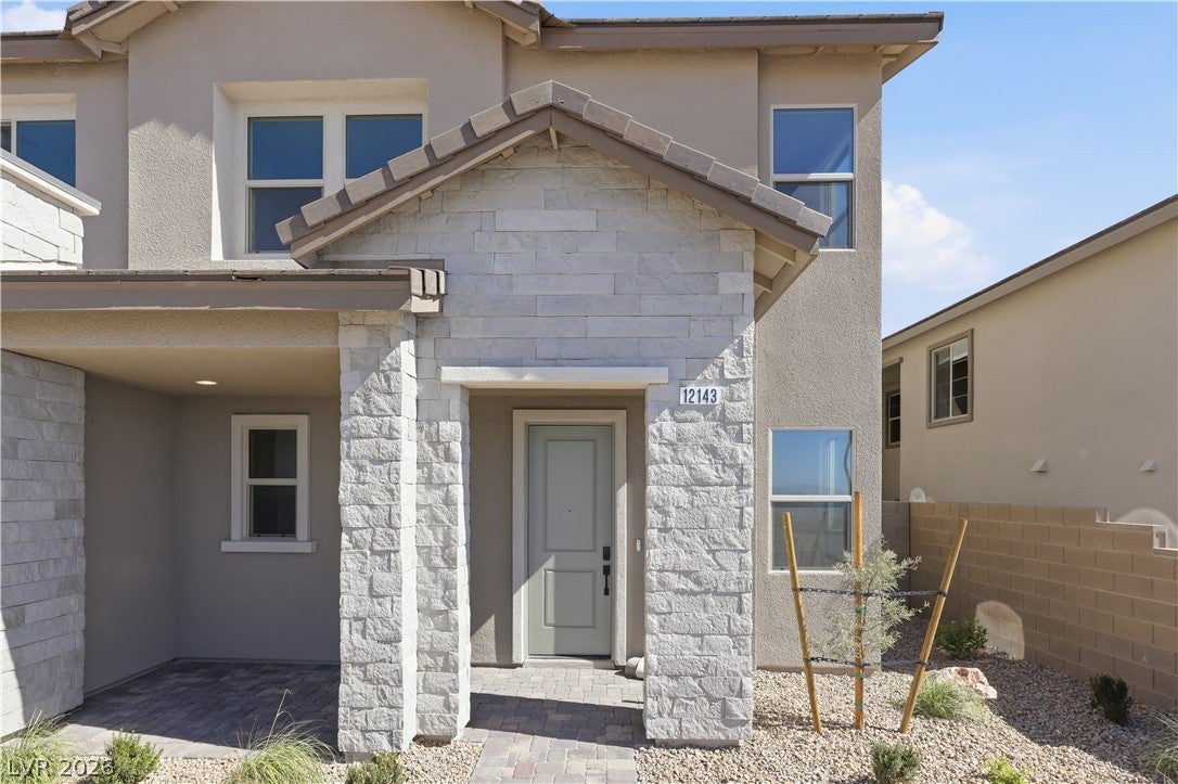 Properties 1 12143 Red Iris Ave