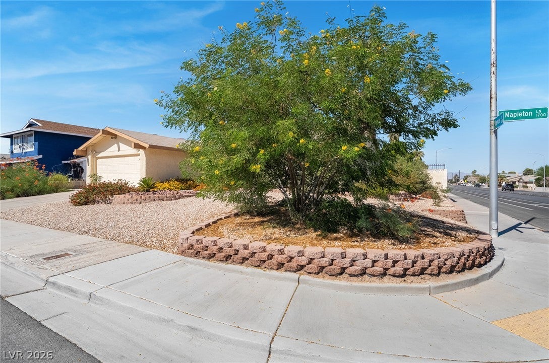 1784 Mapleton Lane