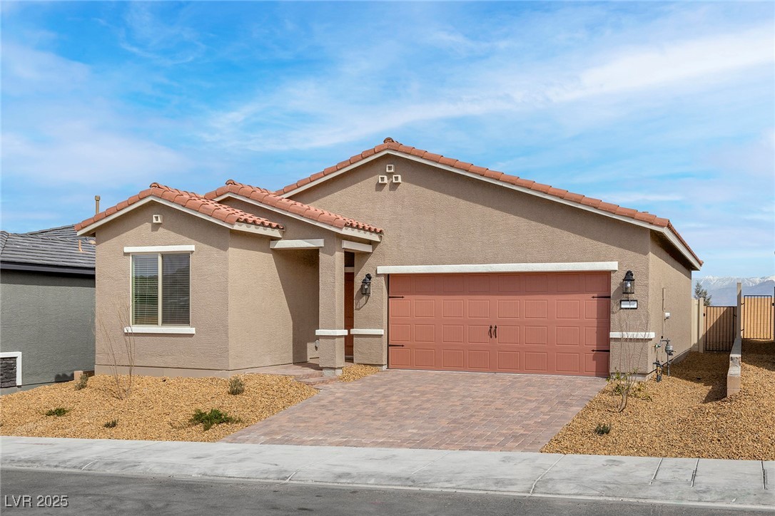 Properties 1 2745 Avril Point Street