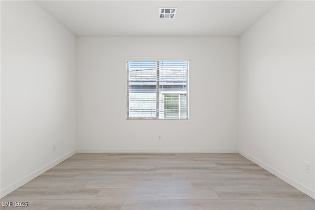 Properties 4 2745 Avril Point Street