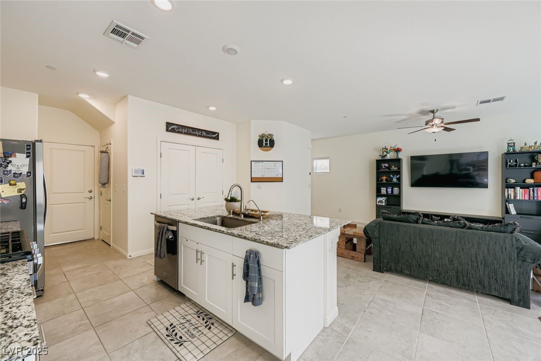 Las Vegas, Nevada 89166, United States, 4 Bedrooms Bedrooms, ,3 BathroomsBathrooms,Residential,Active,220837