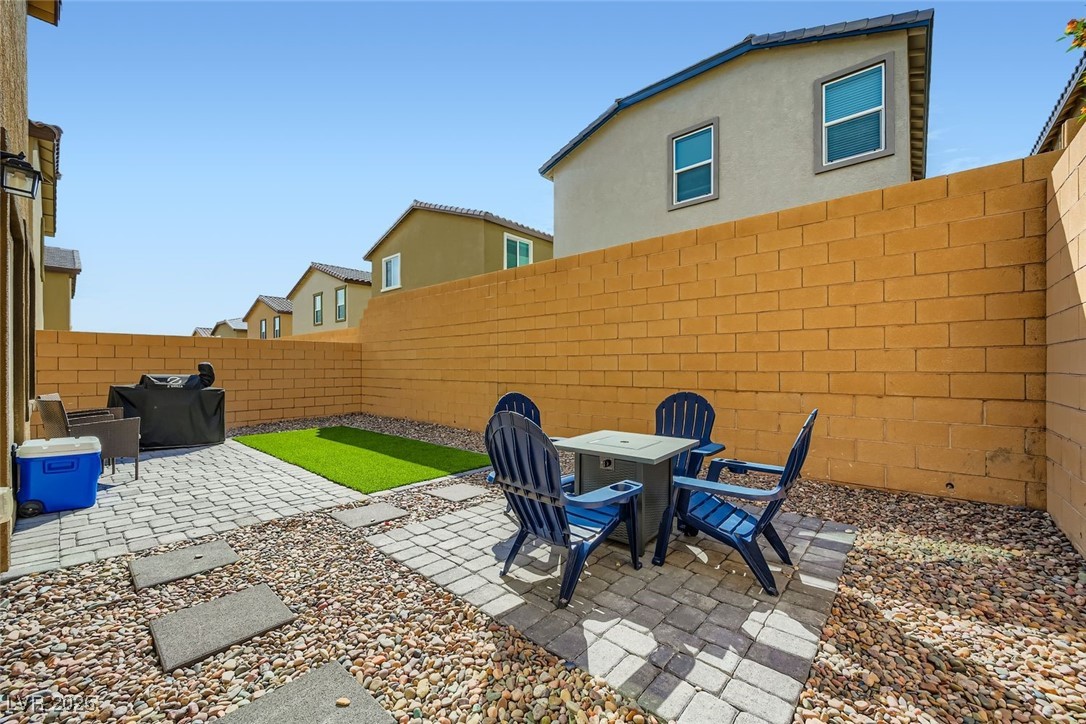 Las Vegas, Nevada 89166, United States, 4 Bedrooms Bedrooms, ,3 BathroomsBathrooms,Residential,Active,220837