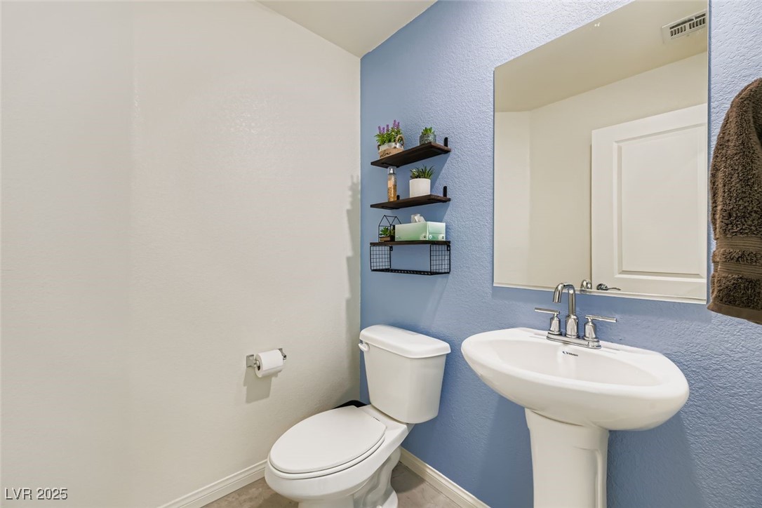 Las Vegas, Nevada 89166, United States, 4 Bedrooms Bedrooms, ,3 BathroomsBathrooms,Residential,Active,220837