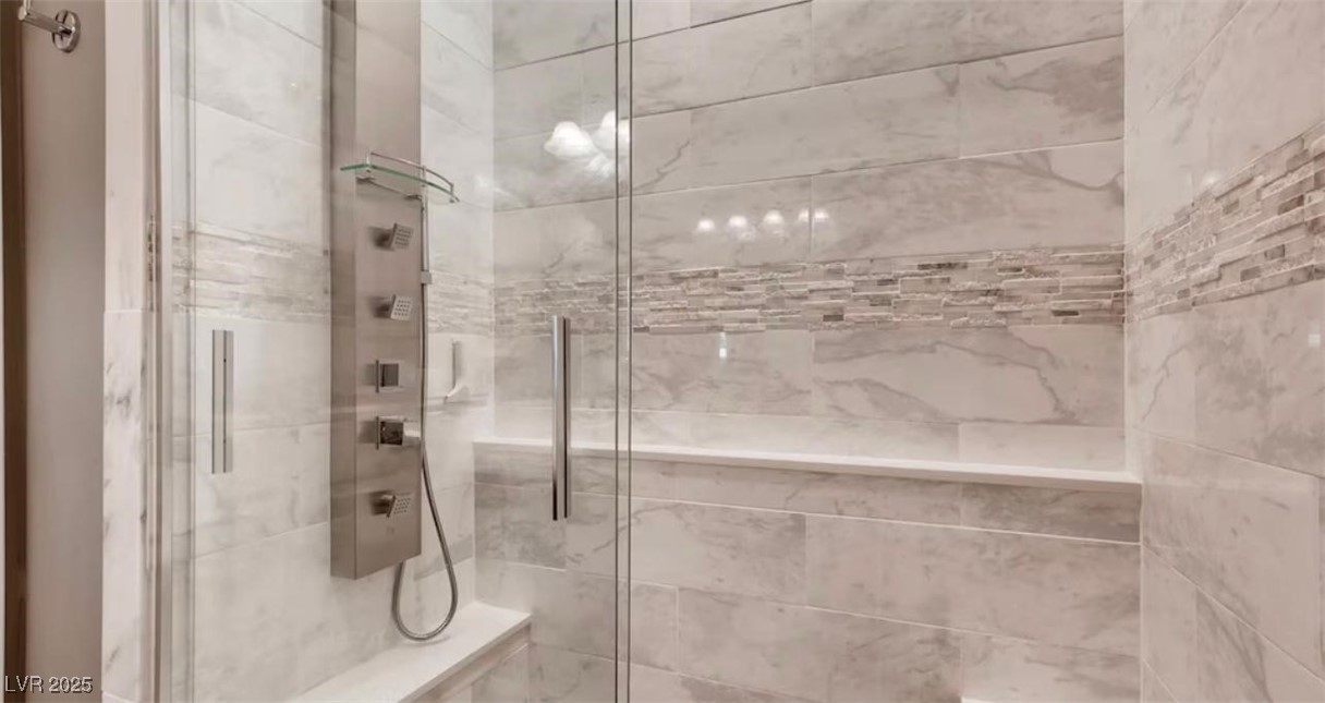 Las Vegas, Nevada 89144, United States, 2 Bedrooms Bedrooms, ,2 BathroomsBathrooms,Residential,Pending,16715