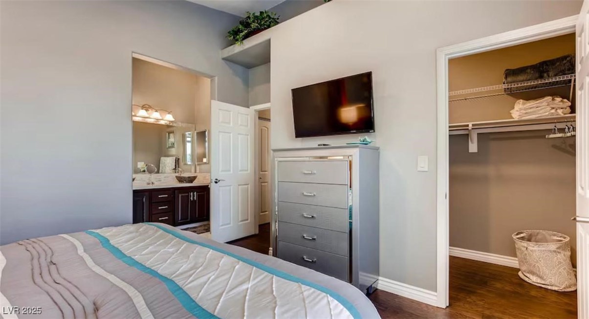 Las Vegas, Nevada 89144, United States, 2 Bedrooms Bedrooms, ,2 BathroomsBathrooms,Residential,Pending,16715