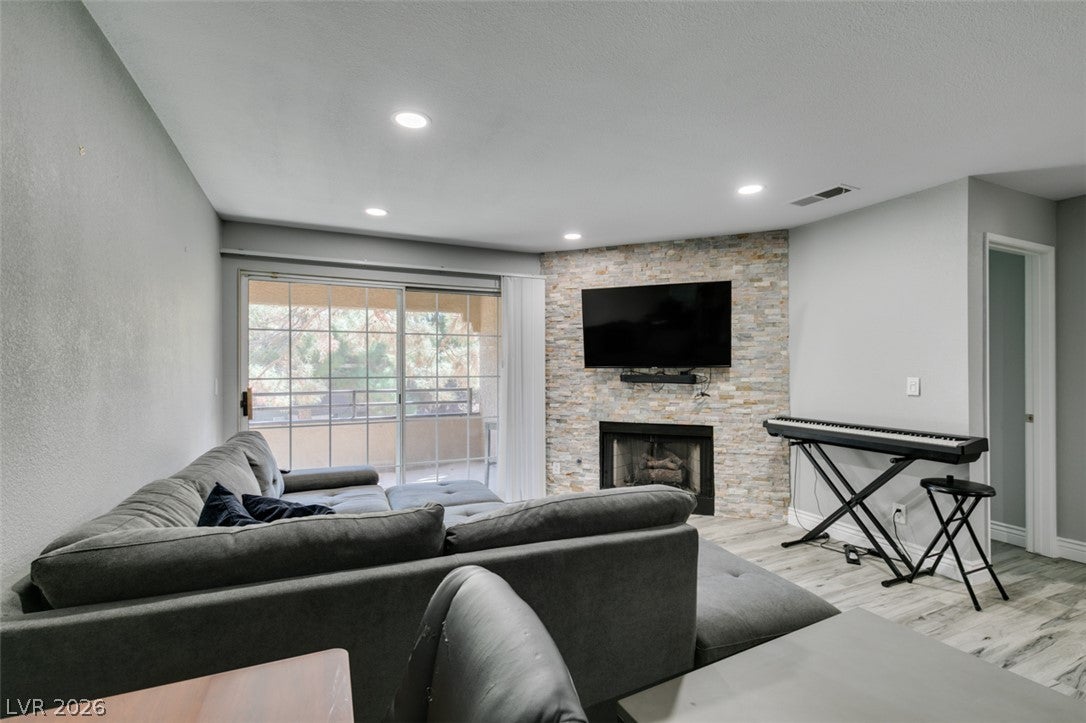 2200 S Fort Apache Road 2132