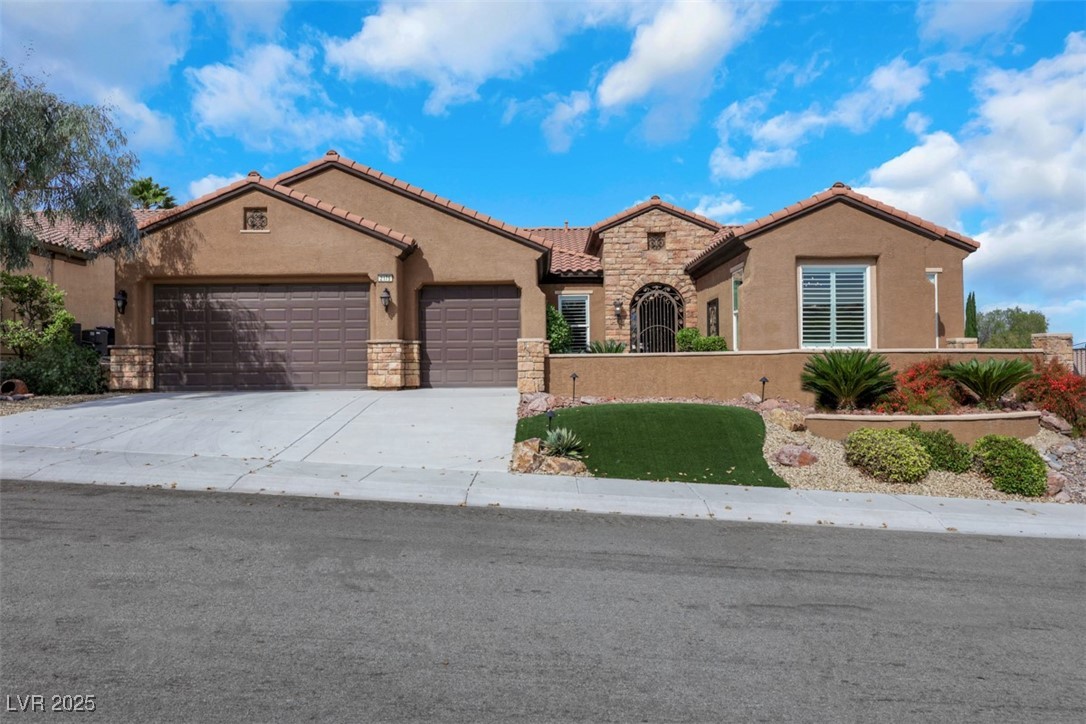 2175 Sandstone Cliffs Drive, Henderson, Nevada image 1