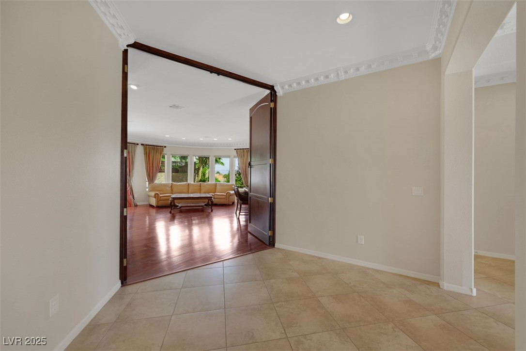 2175 Sandstone Cliffs Drive, Henderson, Nevada image 13