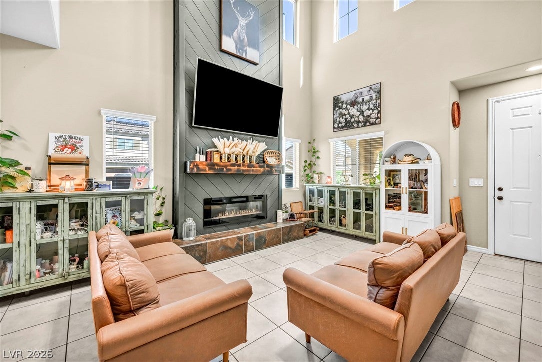 989 Alverstone Court