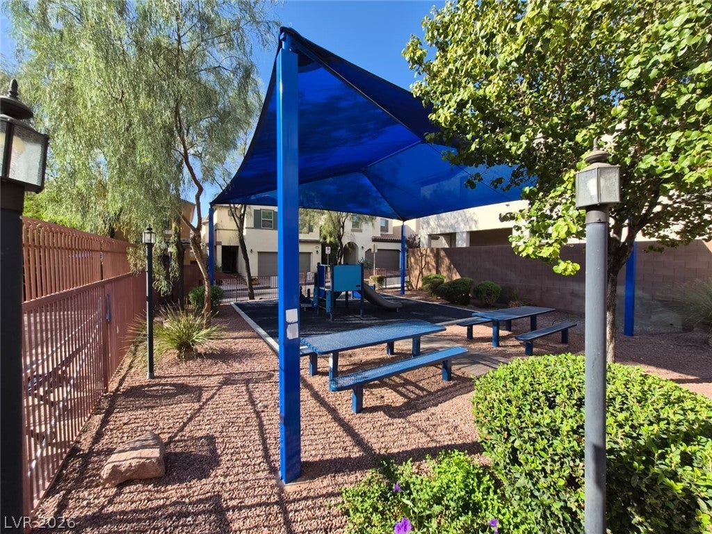 7563 Swan Cove Court