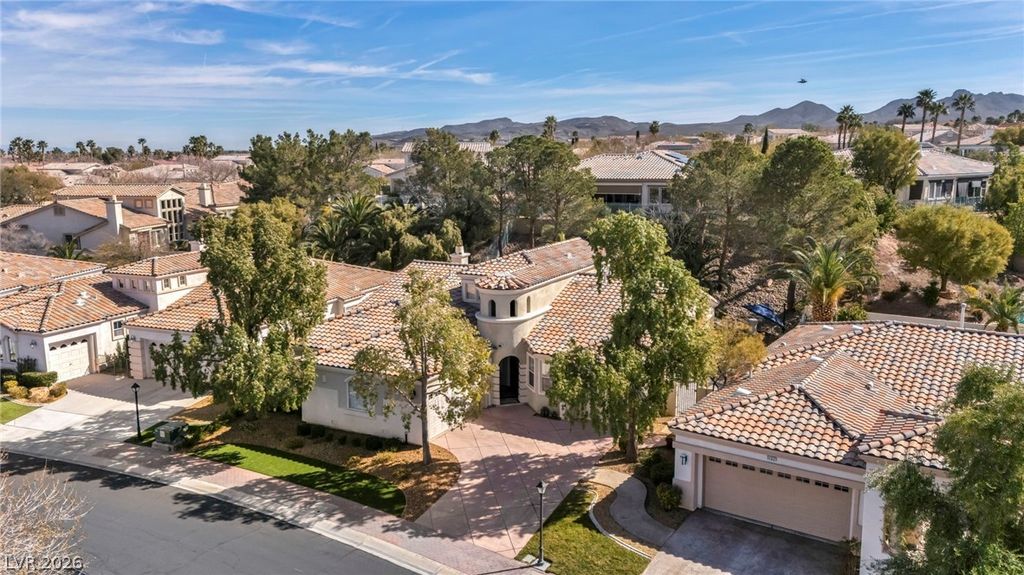 Photo of 1128 Via Suzan, Henderson, NV 89052 (MLS # 2762600)