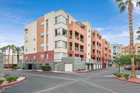 Photo of 47 E Agate Avenue #303, Las Vegas, NV 89123 (MLS # 2529744)