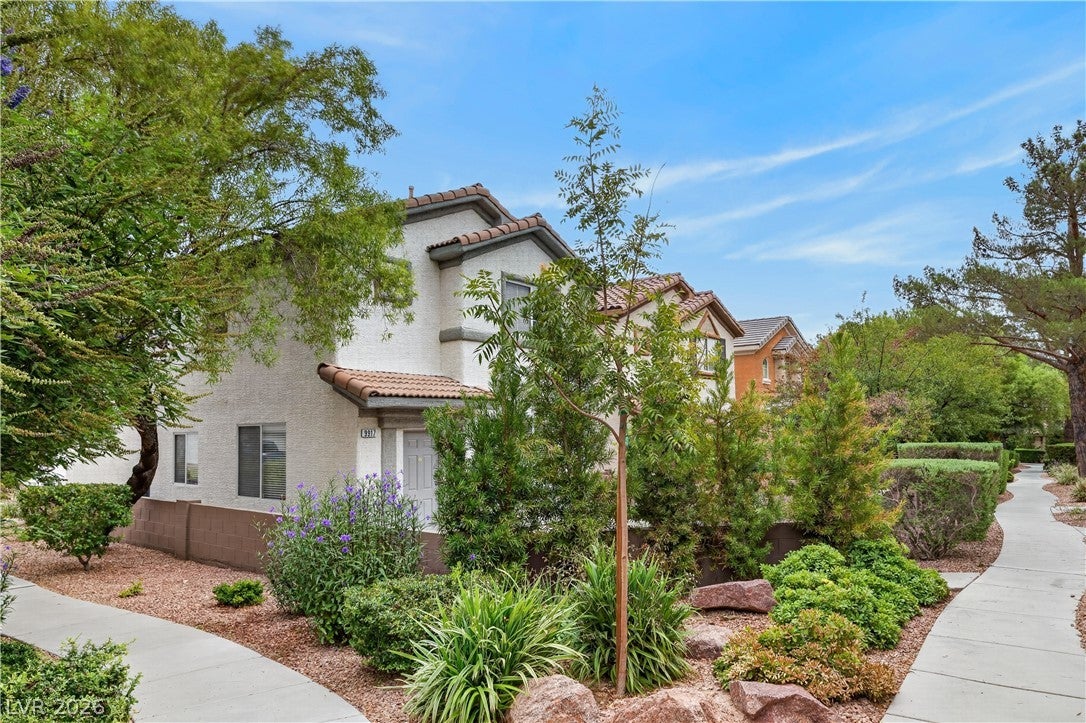 9917 Via Toro Avenue