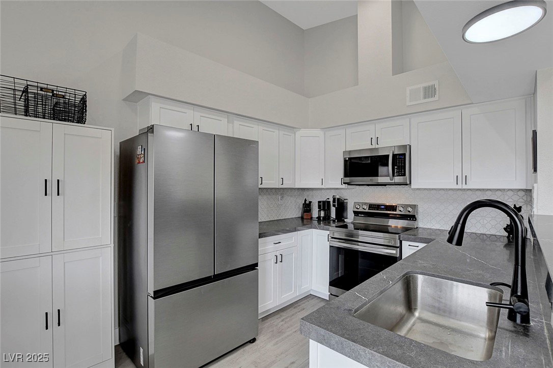 1575 W Warm Springs Road #1124, Henderson, Nevada image 10