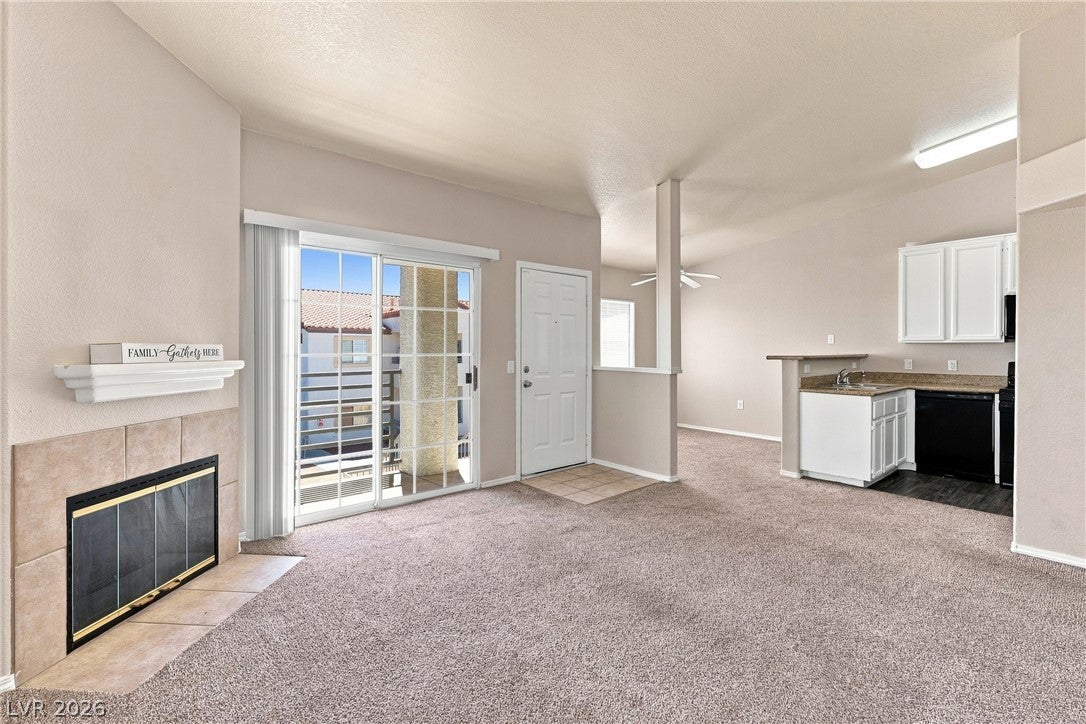 3318 N Decatur Boulevard 2096