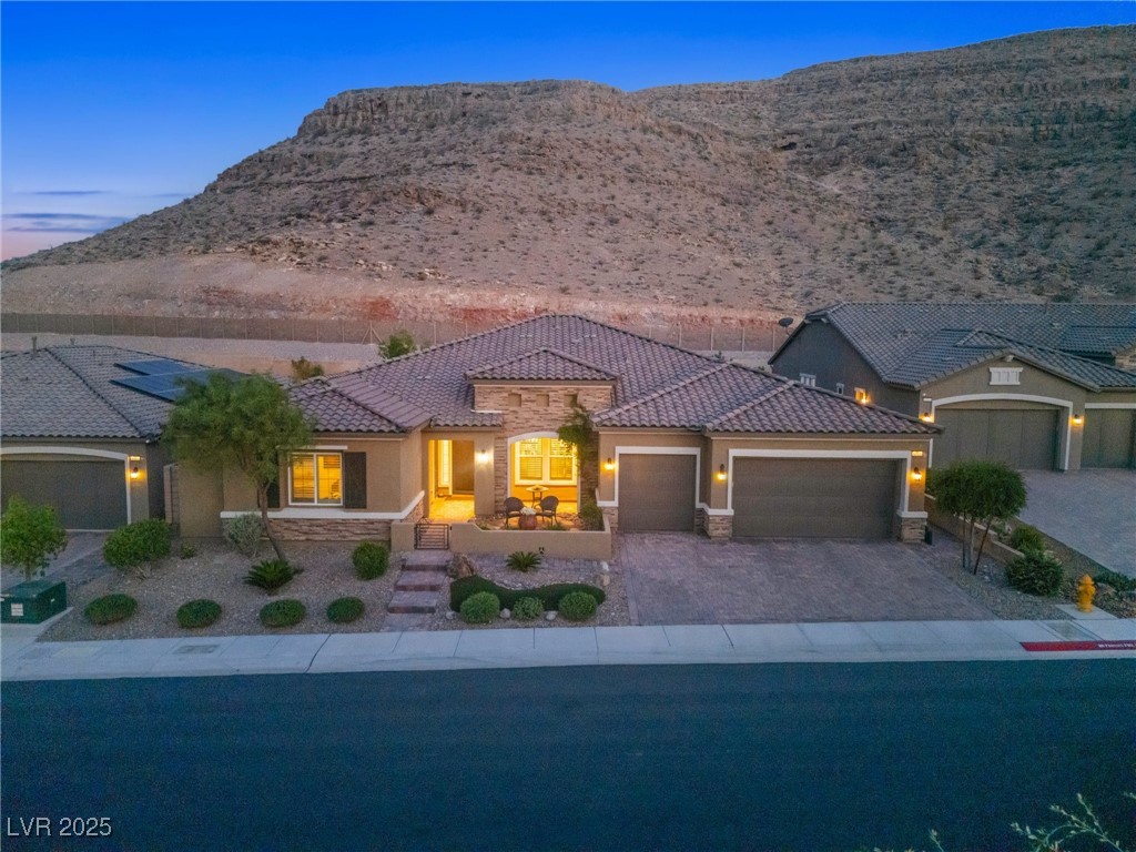 6315 Carol Butte Court