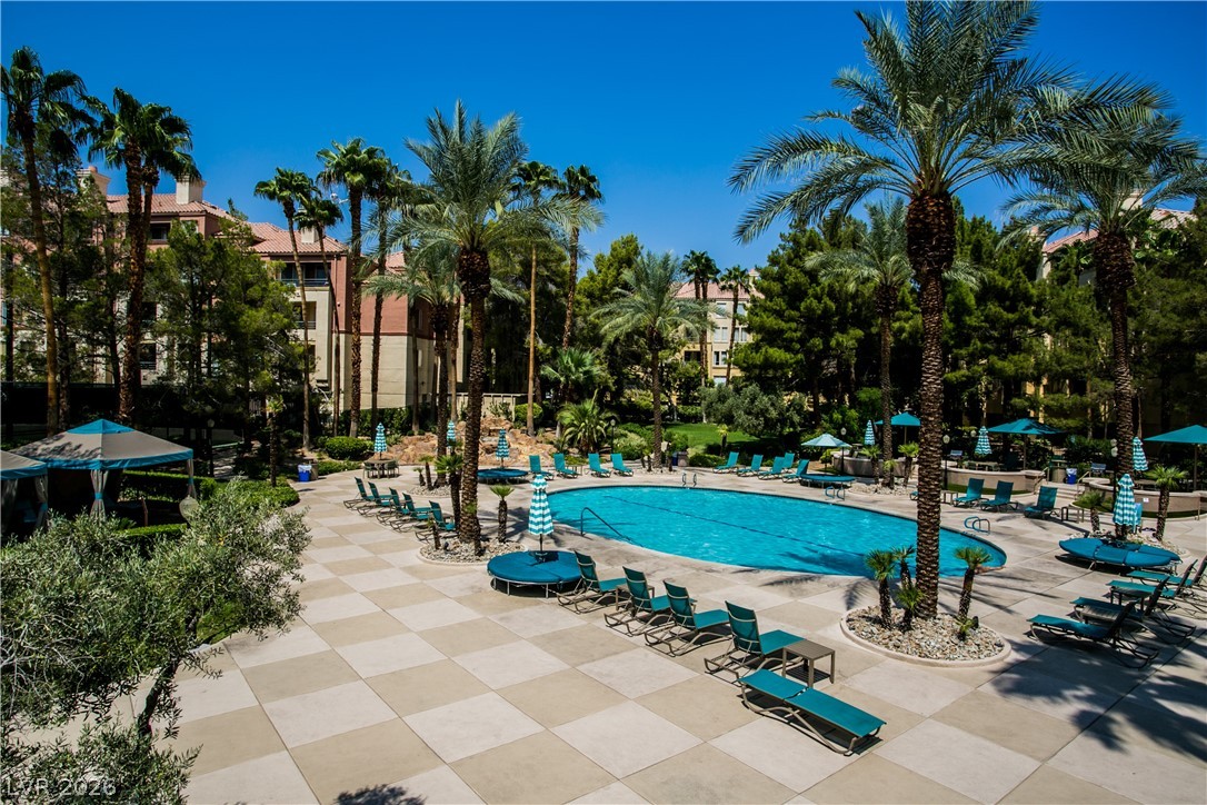 230 E Flamingo Road 122