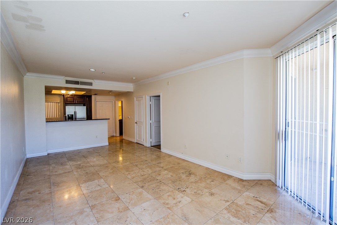 230 E Flamingo Road 122