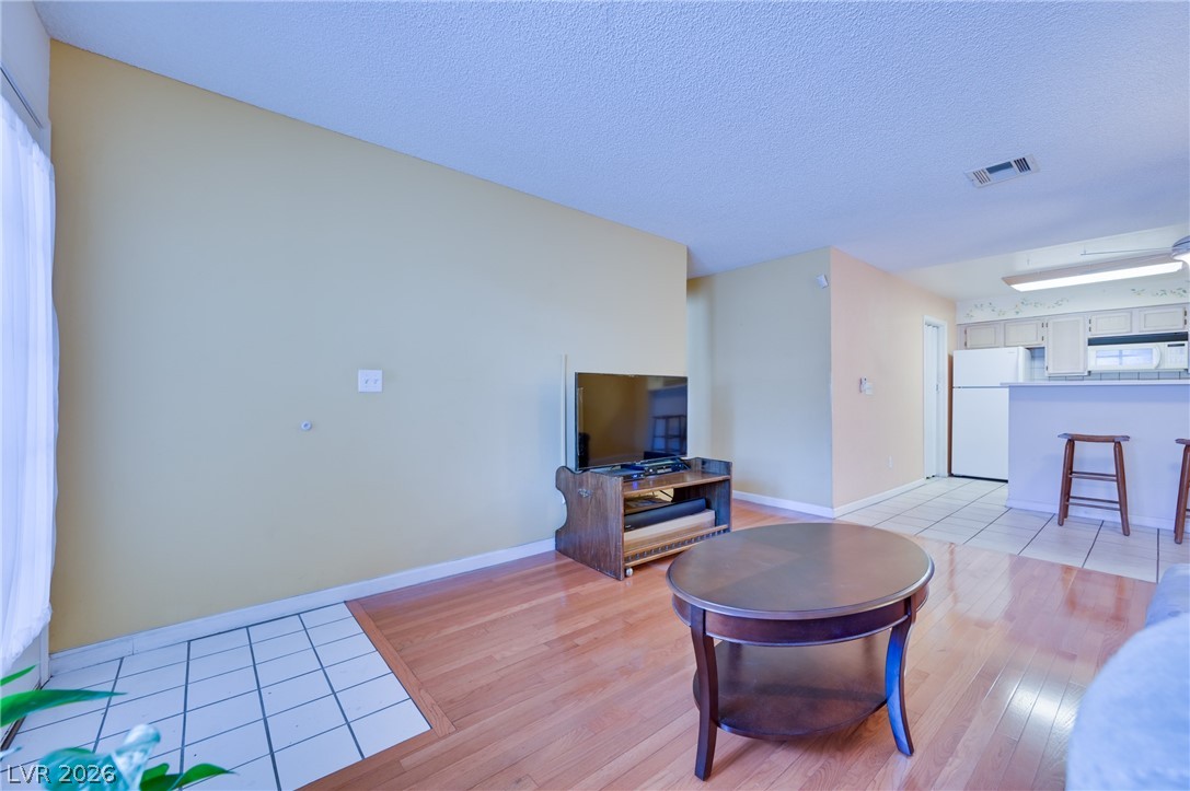 2032 Bavington Drive B