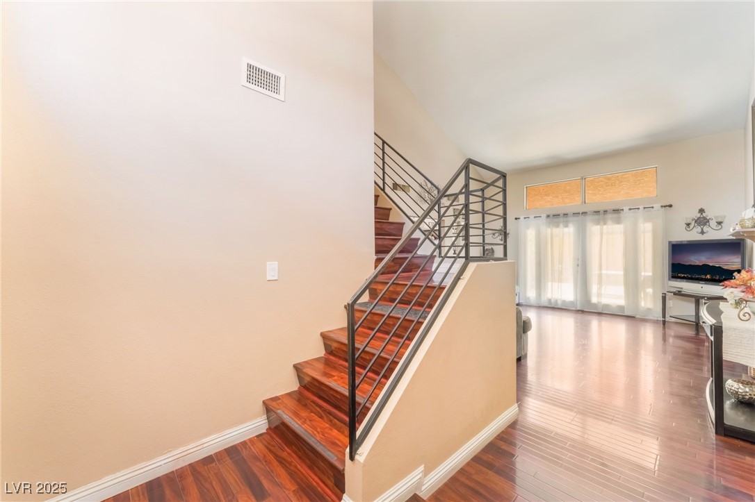 Las Vegas, Nevada 89108, United States, 4 Bedrooms Bedrooms, ,3 BathroomsBathrooms,Residential,Active,210726