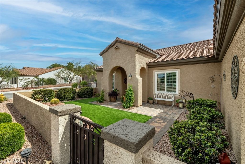 Photo of 2040 Fort Halifax Street, Henderson, NV 89052 (MLS # 2768273)