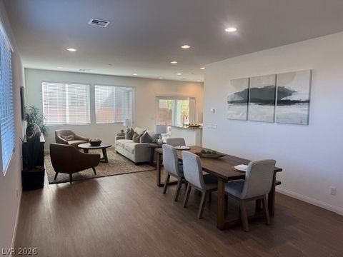 8106 Rockflower Street Las Vegas NV 89113