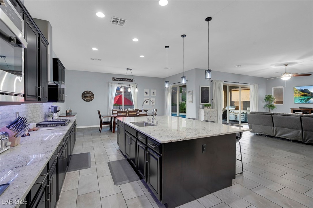 9654 Starfish Reef Way, Las Vegas, Nevada image 7