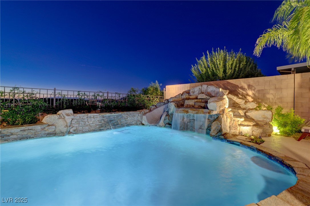 Properties 3 2172 De Rouge Avenue